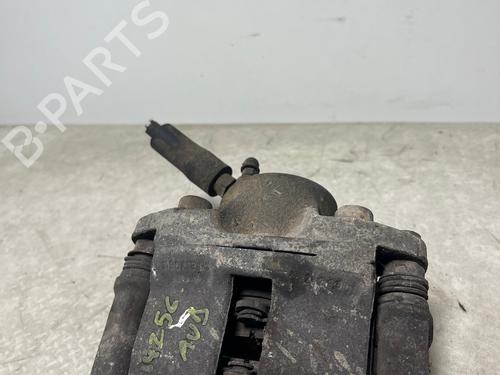 Used Right front brake caliper Right front brake caliper RENAULT TWINGO II (CN0_) 1.2 (CN0D) (58 hp) 33981863 33981863