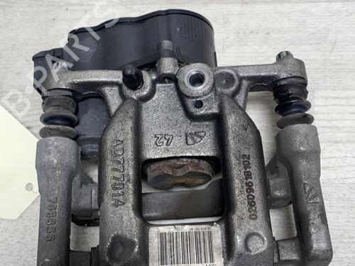 Used Left rear brake caliper PEUGEOT 3008 II SUV (MC_, MR_, MJ_, M4_) 1.2 THP/ PureTech 130 (MRHNSM, MRHNSU, MRHNSJ, MRHNYW,... (131 hp) 31856067