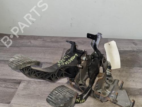 Used Pedal Pedal 37445796 37445796