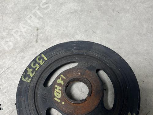 pulley-peugeot-207-wa_-wc_-2006-2007-2008-2009-2010-2011-2012-2013-2014-2015-31829355 main image