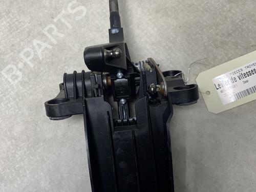 Used Gear lever OPEL MERIVA B MPV (S10) 1.7 CDTI (75) (131 hp) 30807513