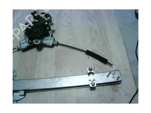Front right window mechanism HYUNDAI GETZ (TB) 1.5 CRDi | BP24026880C23 