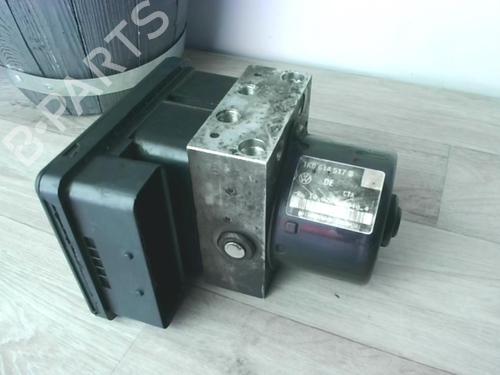 Used ABS pump AUDI A3 (8P1) 2.0 TDI 16V (140 hp) 25618436