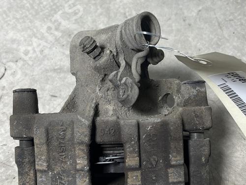 Used Right rear brake caliper Right rear brake caliper MAZDA 5 (CW) 1.6 CD (116 hp) 33458911 33458911