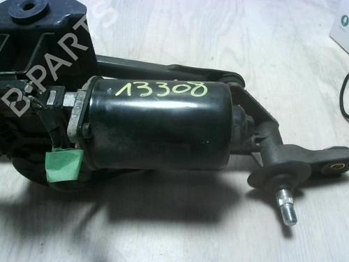 Used Front wiper motor HYUNDAI TUCSON (JM) 2.0 CRDi (136 hp) 24026562