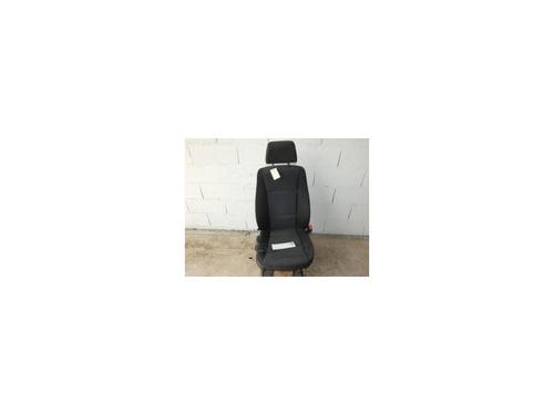 Used Right front seat BMW X1 (E84) xDrive 18 d (143 hp) 24027215
