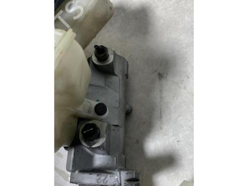 Hovedbremsecylinder PEUGEOT 306 Convertible (7D, N3, N5) 1.8 16V | BP30807433M77