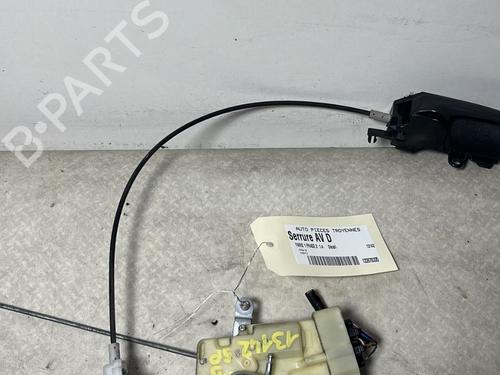 Højre fortil lås TOYOTA YARIS (_P1_) 1.4 D-4D (NLP10_, NLP10R) (75 hp) 33119970