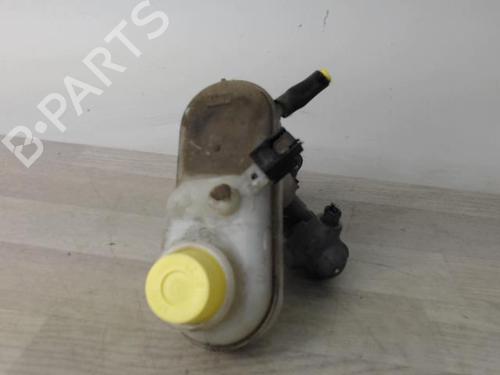 Used Brake master cylinder RENAULT TWINGO II (CN0_) 1.5 dCi (CN0E) (64 hp) 24026930