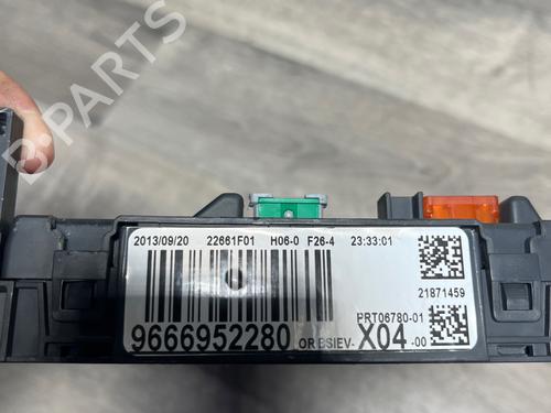 Fuse box CITROËN C3 II (SC_) 1.4 HDi 70 (SC8HZC, SC8HR0, SC8HP4) | BP39242583E1 - Image 2