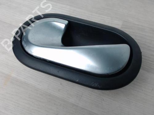 Used Front left interior door handle RENAULT CLIO III (BR0/1, CR0/1) 1.5 dCi (C/BR0G, C/BR1G) (68 hp) 21182919
