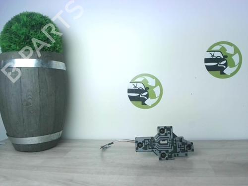 Used Licence plate light RENAULT SCÉNIC I MPV (JA0/1_, FA0_) 1.9 dCi (JA05, JA1F) (102 hp) 21181910