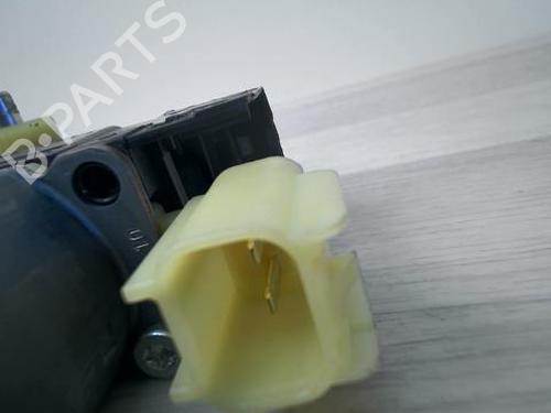 Right front window motor FORD FIESTA VI (CB1, CCN) 1.6 TDCi | BP24025801E20