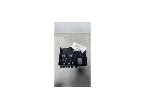 Used Fuse box OPEL MERIVA B MPV (S10) 1.7 CDTI (75) (131 hp) 30807492