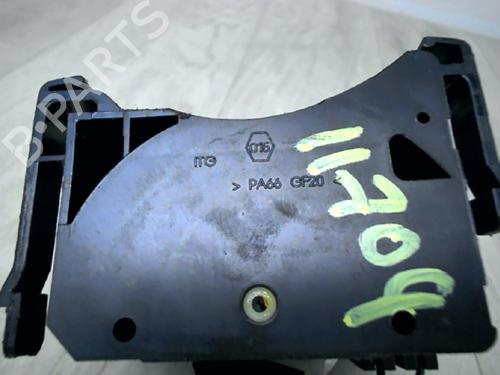 Used Switch RENAULT TWINGO II (CN0_) 1.2 16V (CN0K, CN0V, CN0A) (76 hp) 31176978