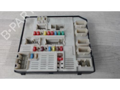 Used Fuse box RENAULT LAGUNA III (BT0/1) 1.5 dCi (BT00, BT0A, BT0T, BT1J) (110 hp) 24026960
