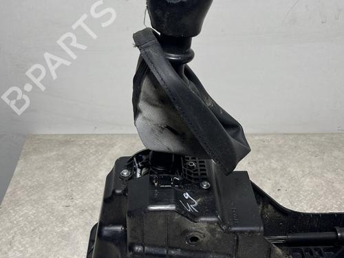 Used Gear lever RENAULT MEGANE III Coupe (DZ0/1_) 1.5 dCi (DZ0B) (106 hp) 30713147