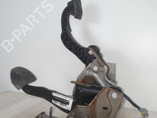 Used Pedal CITROËN C3 II (SC_) 1.4 (73 hp) 28131474