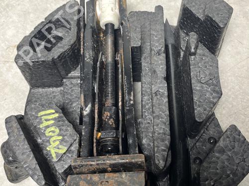 jack-kit-ford-fusion-ju_-2002-2003-2004-2005-2006-2007-2008-2009-2010-2011-2012-31860647 main image