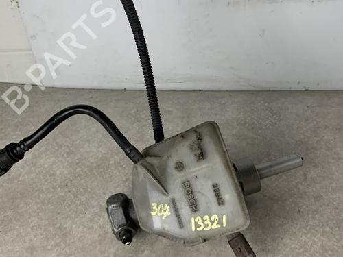 brake-master-cylinder-peugeot-307-3ac-2000-2001-2002-2003-2004-2005-2006-2007-2008-2009-2010-2011-2012-24028198 main image