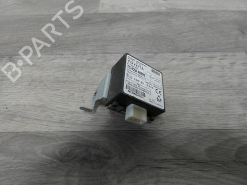 Used Control unit Control unit TOYOTA HILUX VIII Pickup (_N1_) 2.4 D 4WD (GUN125_, GUN125R) (150 hp) 38442655 38442655