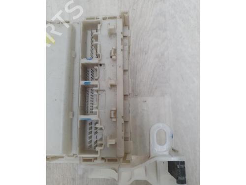 Fuse box TOYOTA RAV 4 III (_A3_) 2.2 D 4WD (ALA30_, ALA30R) | BP28166764E1 