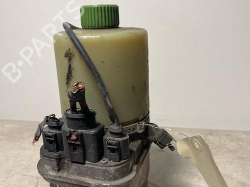 Used Steering pump Steering pump SEAT IBIZA IV (6J5, 6P1) 1.2 TDI (75 hp) 33981866 33981866