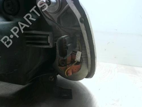 Used Right headlight HYUNDAI TERRACAN (HP) 2.9 CRDi 4WD (150 hp) 24026141