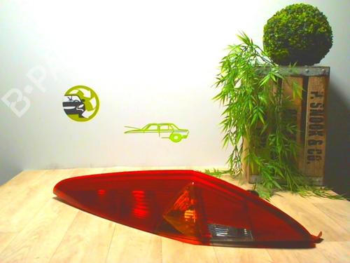 Used Right taillight FIAT PUNTO (188_) 1.9 DS 60 (188.031, .051, .231, .251) (60 hp) 24024443