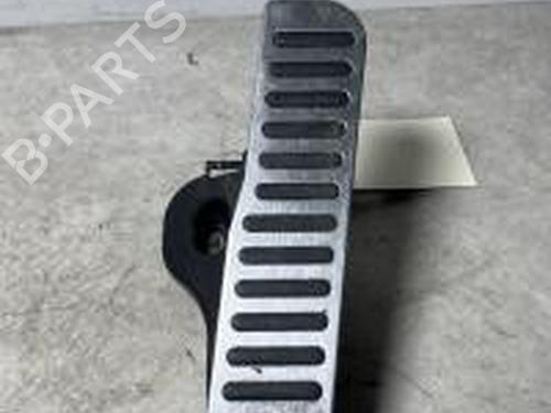 Used Pedal VW SCIROCCO III (137, 138) 2.0 TDI (140 hp) 31085543