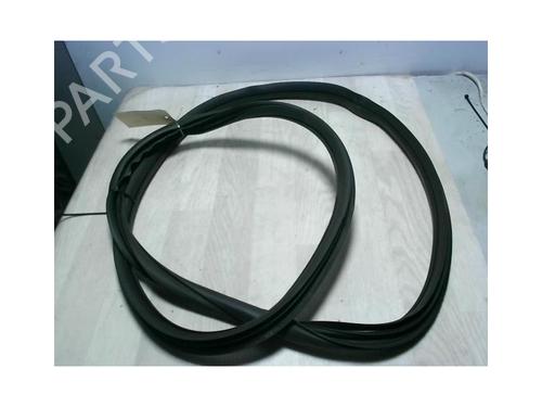 Used Rubber door seal CITROËN C3 II (SC_) 1.4 HDi 70 (SC8HZC, SC8HR0, SC8HP4) (68 hp) 21183168