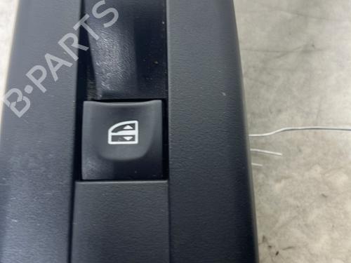 right-front-window-switch-renault-megane-iii-hatchback-bz01_-b3_-2008-31085007 main image