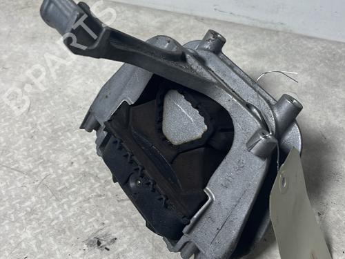 Used Engine mount Engine mount AUDI A3 Sportback (8VA, 8VF) 1.6 TDI (115 hp) 30794529 30794529