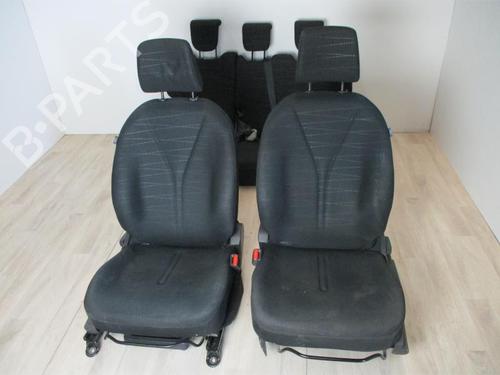 Used Seats set TOYOTA YARIS (_P9_) 1.3 VVT-i (SCP90_, SCP90R) (87 hp) 24023445