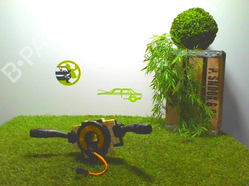 Used Steering column stalk HYUNDAI H-1 / STAREX Bus (A1) 2.5 CRDi (140 hp) 31252132