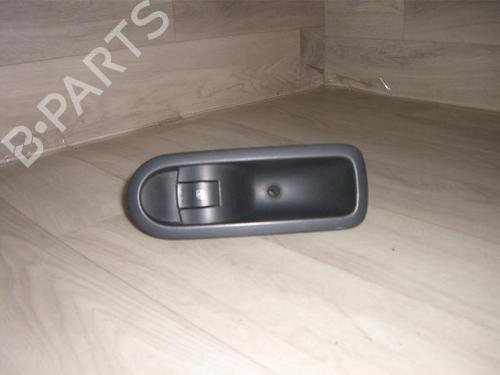 Used Switch RENAULT MEGANE II (BM0/1_, CM0/1_) 1.9 dCi (131 hp) 24021266