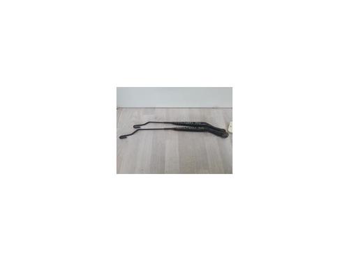 Used Front windshield wiper arm NISSAN MICRA III (K12) 1.2 16V (65 hp) 28112287