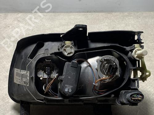 Right headlight VW POLO (6N2) 1.4 | BP25619576C29 