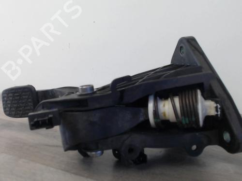 Clutch pedal MERCEDES-BENZ A-CLASS (W176) A 160 CDI / d (176.011) | BP25004651I13