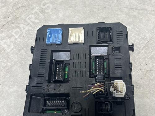Used Fuse box Fuse box PEUGEOT 307 SW (3H) 1.6 HDI 90 (90 hp) 31668722 31668722