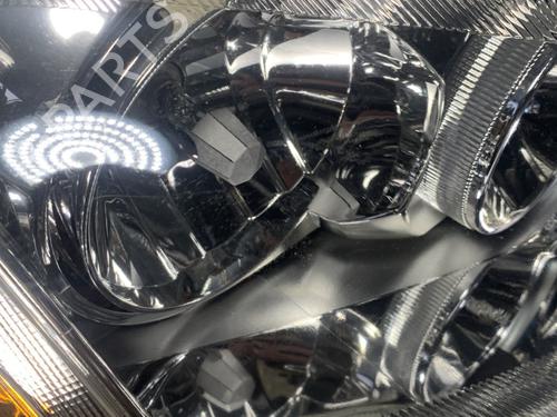 Right headlight FORD FOCUS C-MAX (DM2) 2.0 TDCi | BP29823414C29