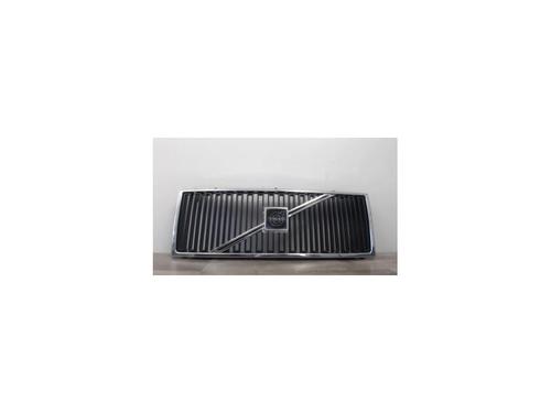 Used Grille VOLVO 740 (744) 2.3 Turbo (165 hp) 30667234