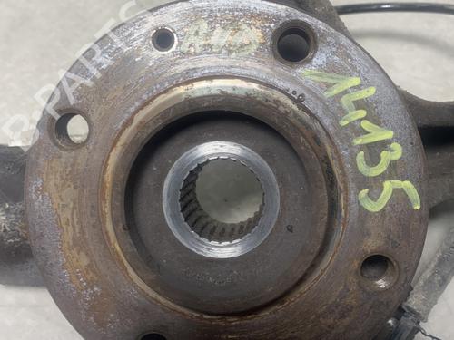 Right front steering knuckle PEUGEOT 307 (3A/C) 2.0 HDi 90 | BP30807599M26