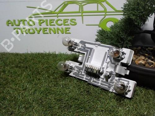 Used Licence plate light RENAULT CLIO I (B/C57_, 5/357_) 1.2 (B/C/S57A, B/C57S, 5/357F, 5/357J, 5/357L, 5/357R) (58 hp) 29812201