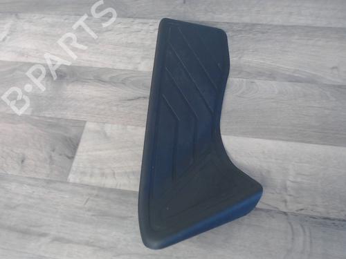 Used Step Step PEUGEOT 3008 II SUV (MC_, MR_, MJ_, M4_) 1.2 THP/ PureTech 130 (MRHNSM, MRHNSU, MRHNSJ, MRHNYW,... (131 hp) 25619910 25619910