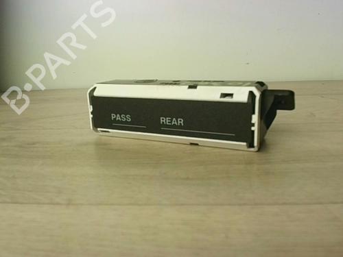 display-monitor-mazda-3-bk-2003-2004-2005-2006-2007-2008-2009-23184348 main image