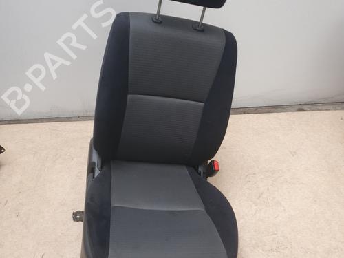 Used Right front seat SUZUKI GRAND VITARA I (FT, HT) 2.0 HDI 110 16V 4x4 (SQ420D, TD83V, JA420WD) (109 hp) 26199317