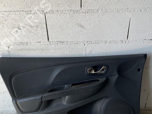 Used Front left panel RENAULT CLIO IV Grandtour (KH_) 1.5 dCi 90 (KHN3, KHN4) (90 hp) 24824592