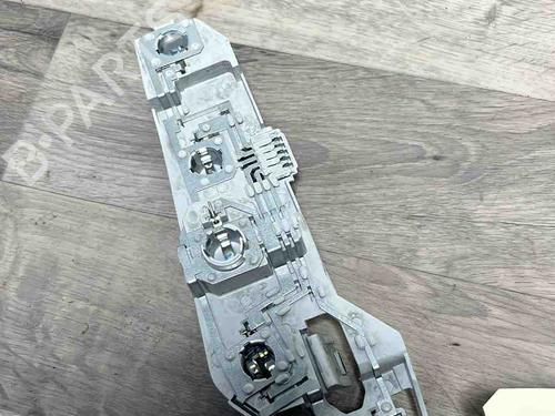 Used Licence plate light Licence plate light RENAULT MODUS / GRAND MODUS (F/JP0_) 1.2 (JP0C, JP0K, FP0C, FP0K, FP0P, JP0P, JP0T) (75 hp) 36467092 36467092