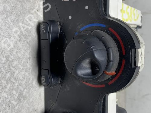climate-control-renault-modus-grand-modus-fjp0_-2004-30807457 main image